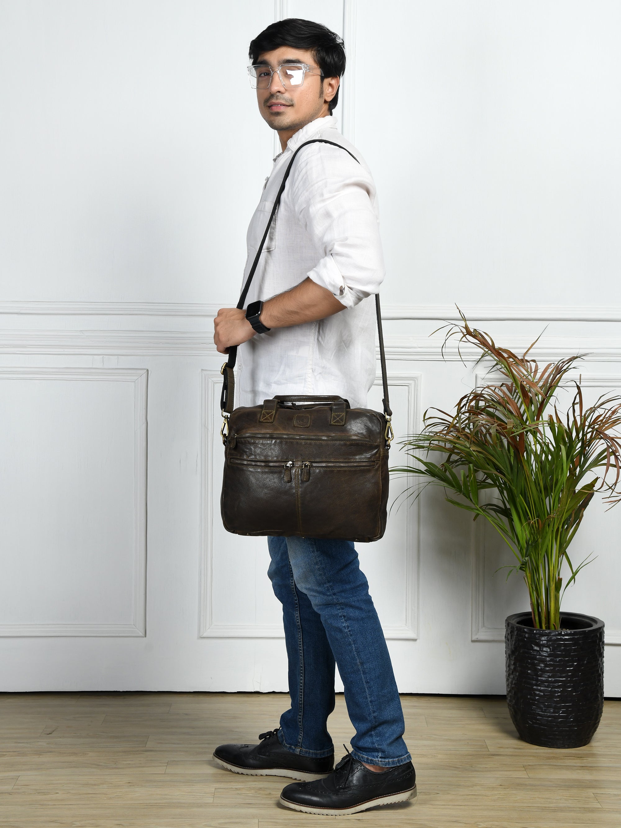 Voyager Vintage Leather Laptop Bag